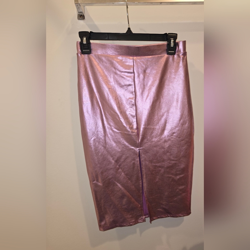 Metallic Pink Pencil Skirt - Picture 7 of 7
